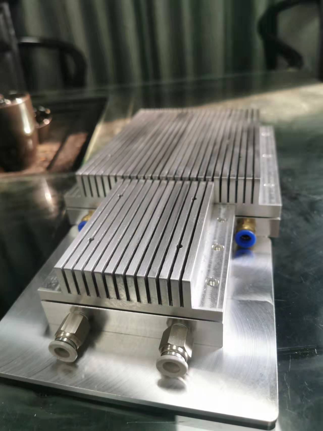 冷水板搅拌焊散热器1
